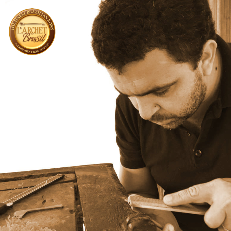 Juliano Oliveira - 希爾提琴HEL VOLINS