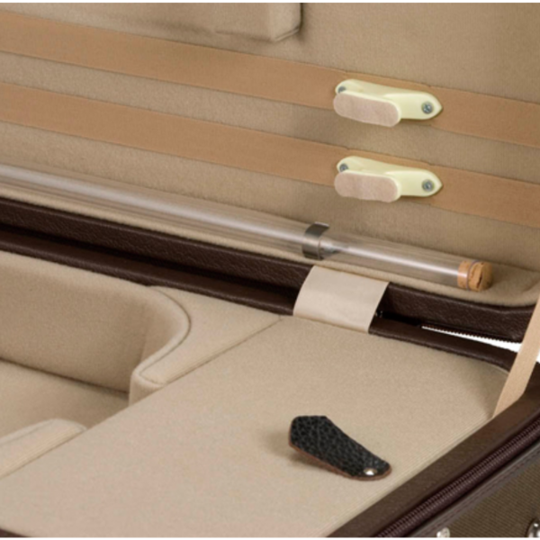 内裝 - 希爾提琴HEL VOLINS